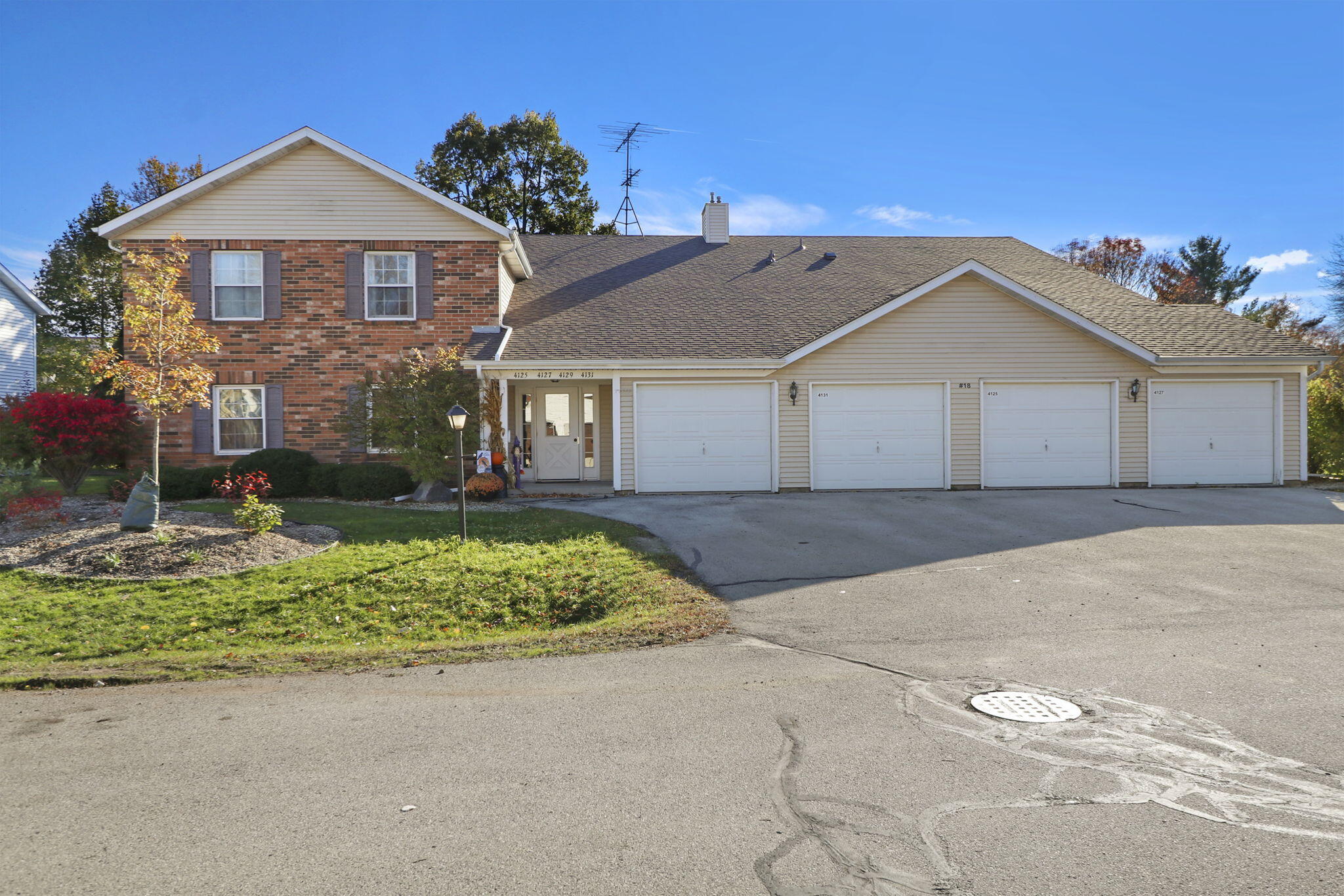 4129 81st Place, Unit 18D Kenosha, WI 53142 - Photo 2 of 26 1-web-or-mls-4129 811st Pl 18d Kenosha,