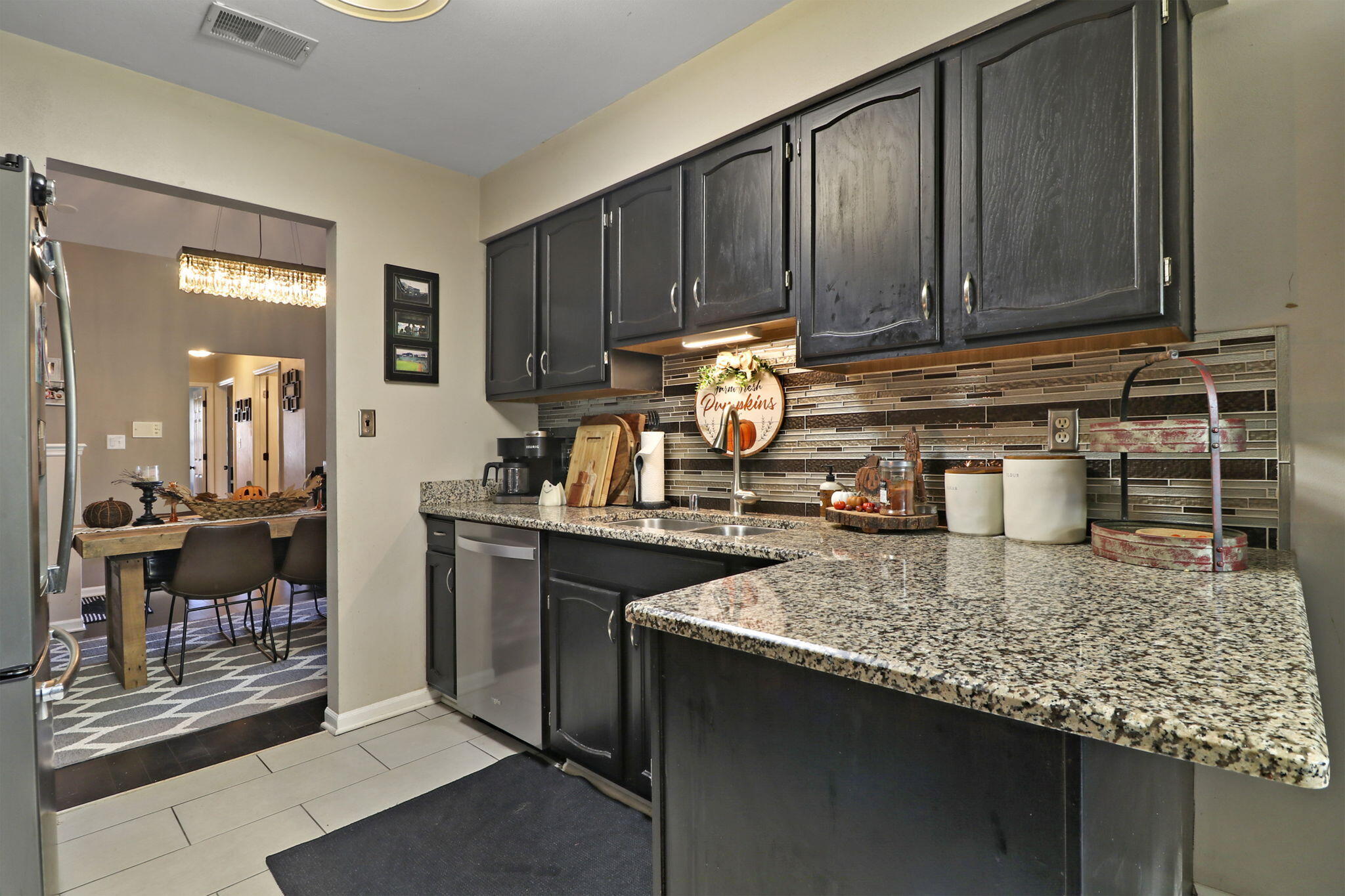 4129 81st Place, Unit 18D Kenosha, WI 53142 - Photo 9 of 26 9-web-or-mls-4129 811st Pl 18d Kenosha,