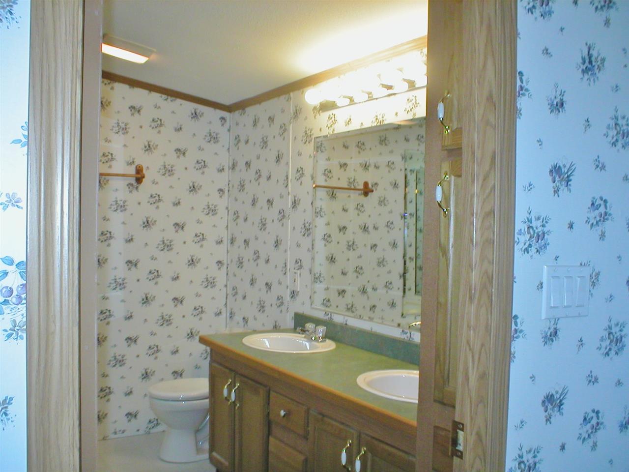 25 Hawaii Lane Rochester, NH 03867 - Photo 14 of 21