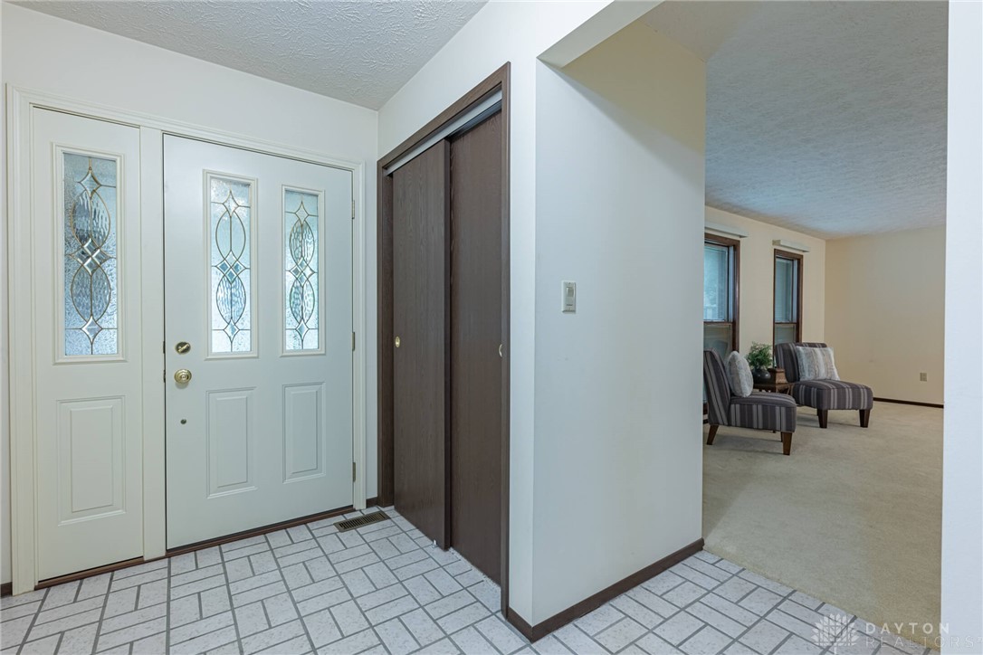 5637 Brampton Road Dayton, OH 45429 - Photo 10 of 48 Gallery Image 10