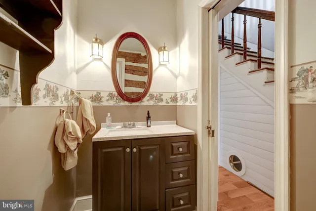 $1,200,000 | 39 New Cut Road, Round Hill, VA 20141