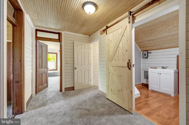 $1,200,000 | 39 New Cut Road, Round Hill, VA 20141