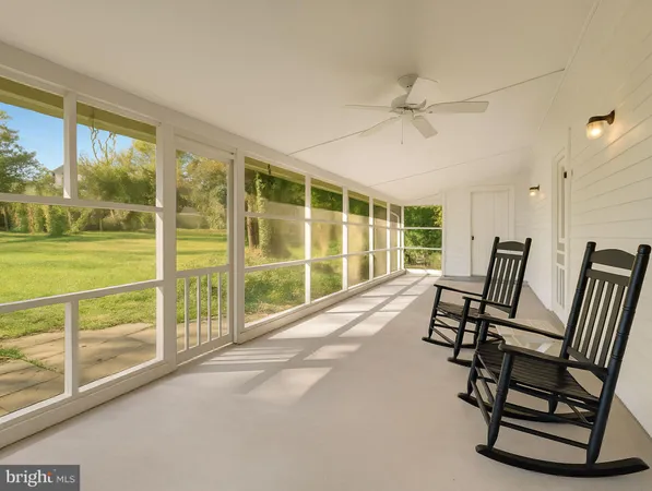 $1,000,000 | 39 New Cut Road, Round Hill, VA 20141