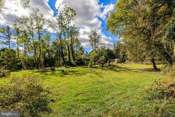 $1,000,000 | 39 New Cut Road, Round Hill, VA 20141