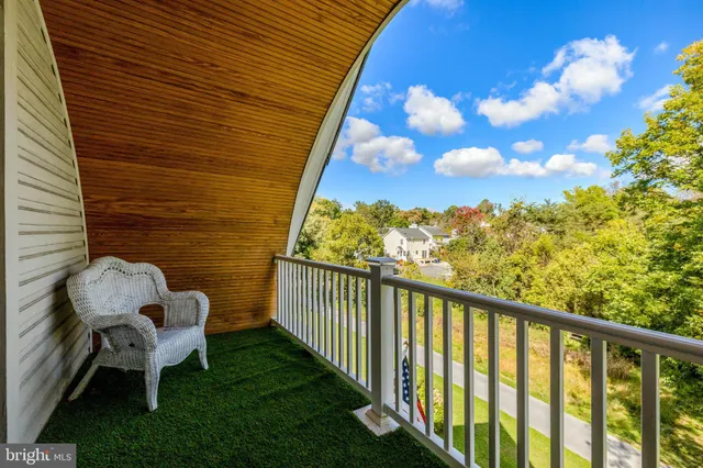 $1,200,000 | 39 New Cut Road, Round Hill, VA 20141