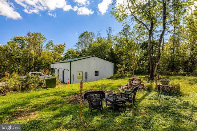 $1,200,000 | 39 New Cut Road, Round Hill, VA 20141