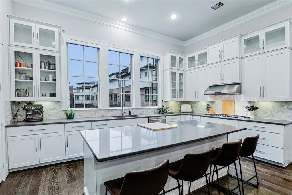 707 Will Rice Avenue Irving, TX 75039 - Photo 3 of 40