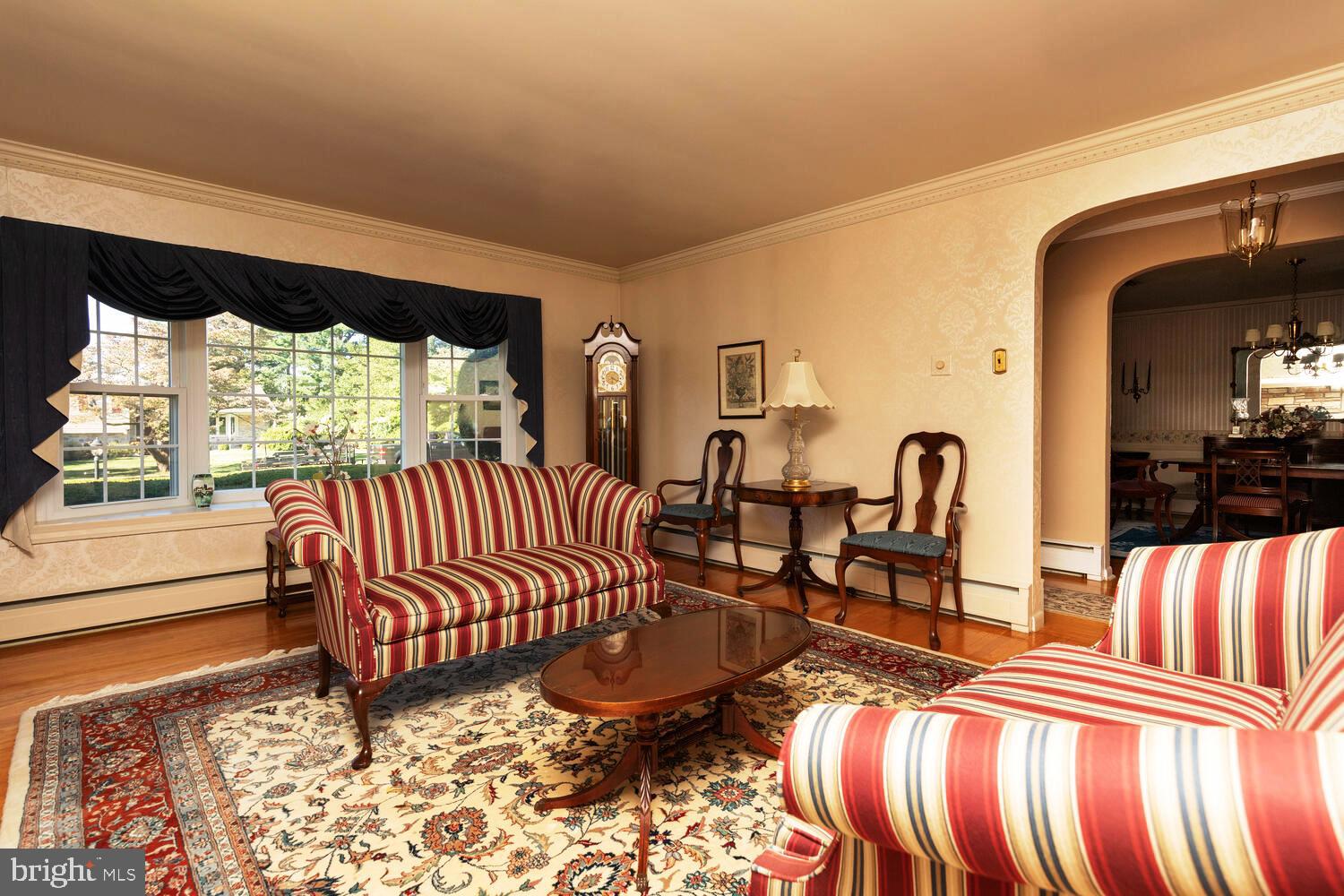 1083 Frederick Road Jenkintown, PA 19046 - Photo 7 of 39