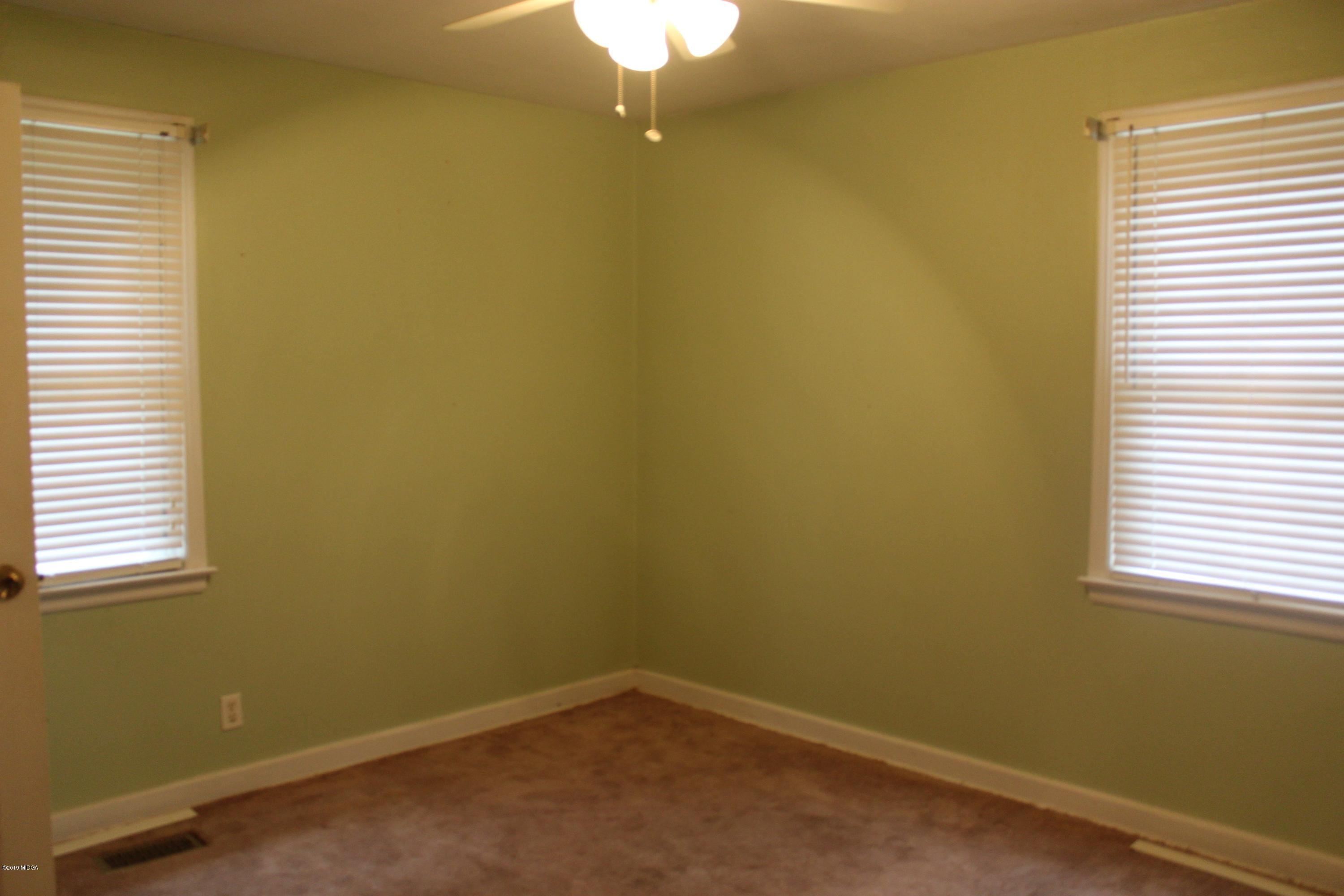 149 West Ridge Circle Macon, GA 31210 - Photo 5 of 5 IMG_1011 (2)