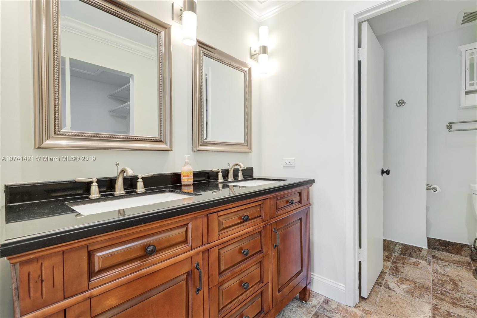 15041 Southwest 96th Terrace Miami, FL 33196 - Photo 14 of 16