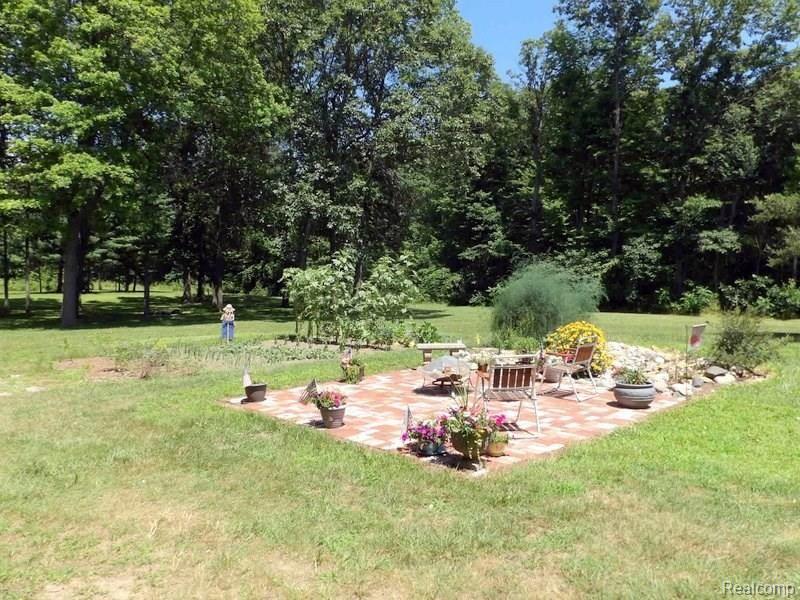 27880 Sibley Road Romulus, MI 48174 - Photo 10 of 62 102_3334.JPG