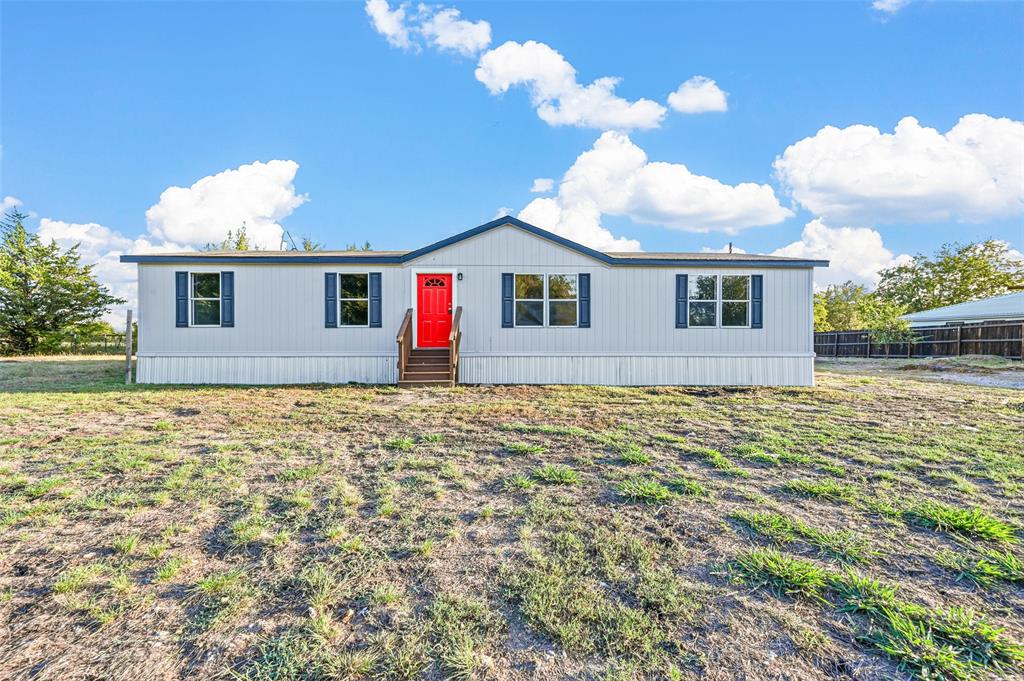 970 Jim Cannon Road Van Alstyne, TX 75495 - Photo 1 of 1 View of manufactured / mobile home