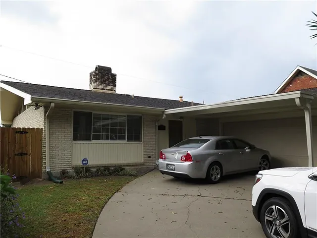 $2,300 | 3612 Neyrey Drive, Metairie, LA 70002