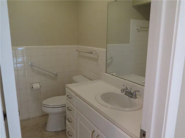 $2,300 | 3612 Neyrey Drive, Metairie, LA 70002