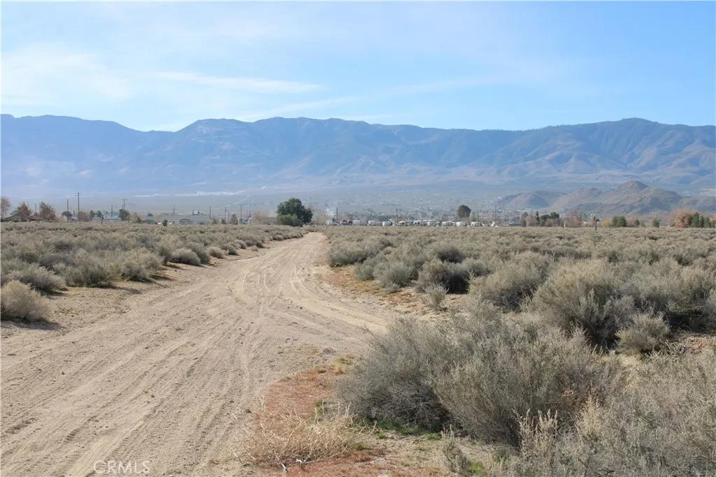 19 Sunrise Road Lucerne Valley, CA 92356 - Photo 3 of 15 a view of mountain and a mountain view