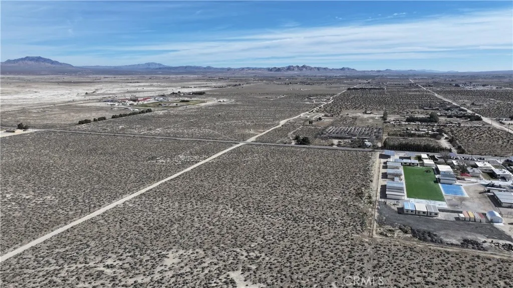 19 Sunrise Road Lucerne Valley, CA 92356 - Photo 9 of 15 a view of an ocean beach