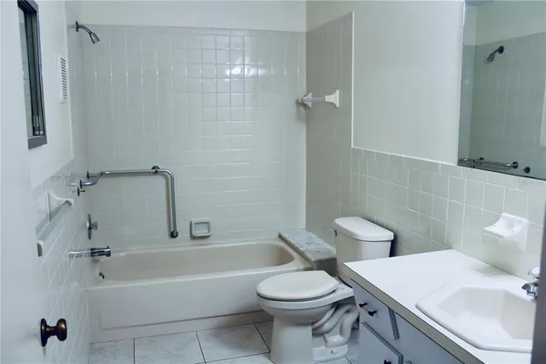 $279,000 | 2170 Americus Boulevard South, Unit 4, Clearwater, FL 33763