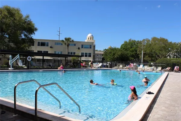 $279,000 | 2170 Americus Boulevard South, Unit 4, Clearwater, FL 33763