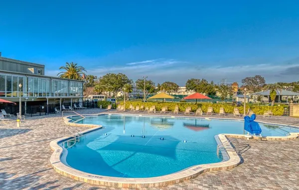 $279,000 | 2170 Americus Boulevard South, Unit 4, Clearwater, FL 33763