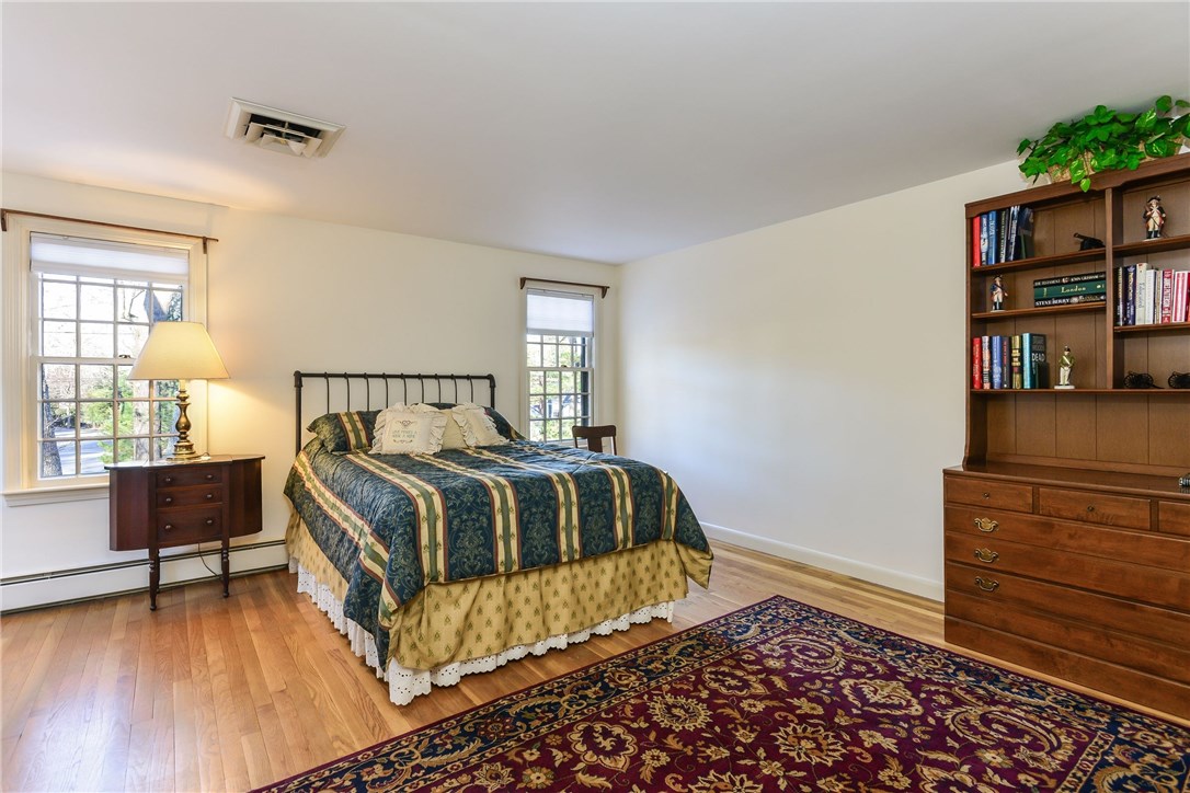 40 Bow Street East Greenwich, RI 02818 - Photo 24 of 35 Gallery Image 24