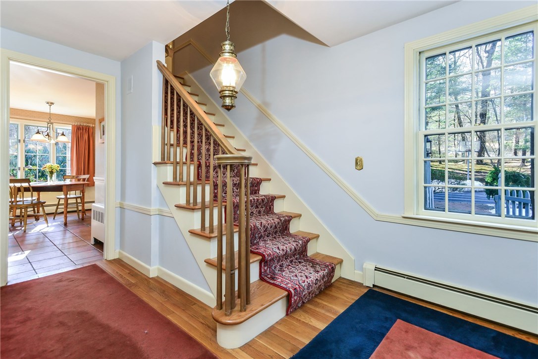 40 Bow Street East Greenwich, RI 02818 - Photo 6 of 35 Gallery Image 6