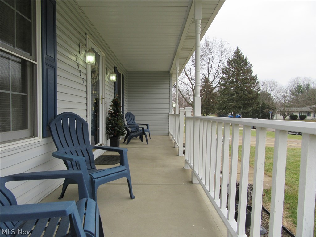 1409 Bravado Road Southwest Canton, OH 44706 - Photo 4 of 35 Gallery Image 4