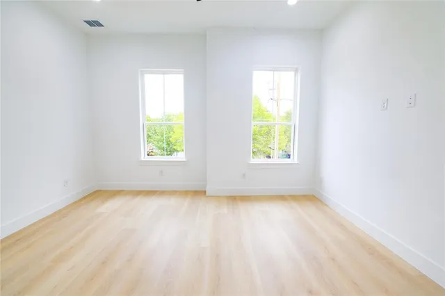 $4,154 | 306 East 7th Street, Dallas, TX 75203