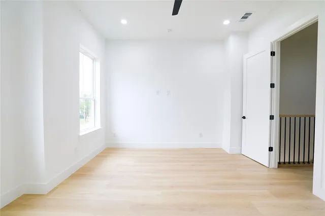 $4,154 | 306 East 7th Street, Dallas, TX 75203