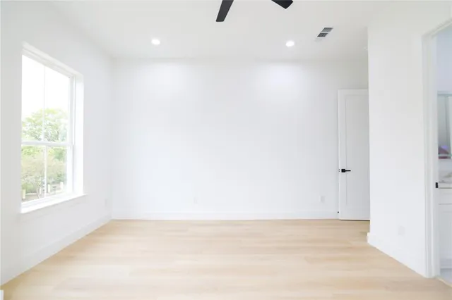 $4,154 | 306 East 7th Street, Dallas, TX 75203