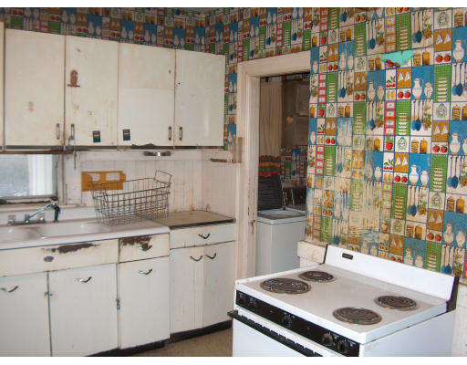 123 Lebanon Street Springfield, MA 01109 - Photo 6 of 16 Gallery Image 6