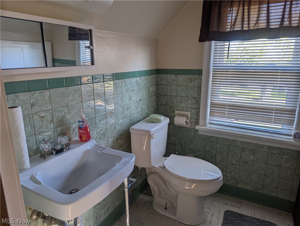 10014 McCracken Road Garfield Heights, OH 44125 - Photo 23 of 31