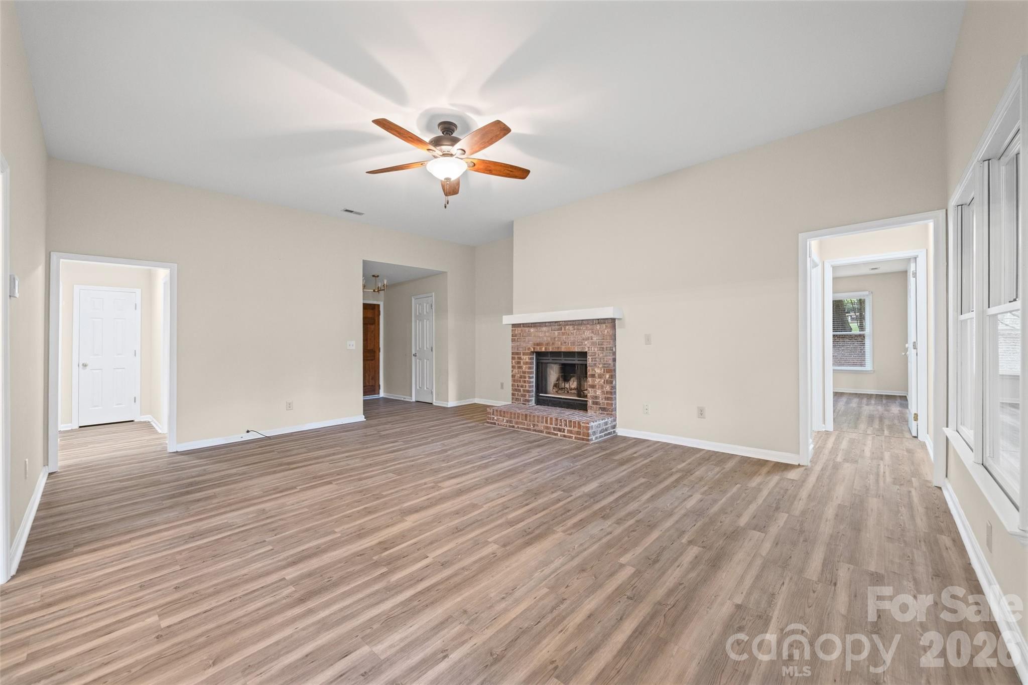5053 Suwarrow Court Tega Cay, SC 29708 - Photo 4 of 32