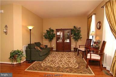 9705 Biggs Road Middle River, MD 21220 - Photo 3 of 15 Living Room