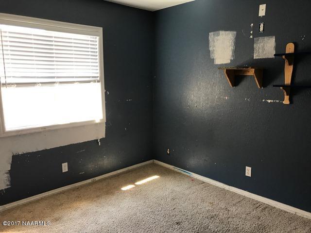 201 Elk Road Page, AZ 86040 - Photo 12 of 25 044-014986 bedroom1(2)