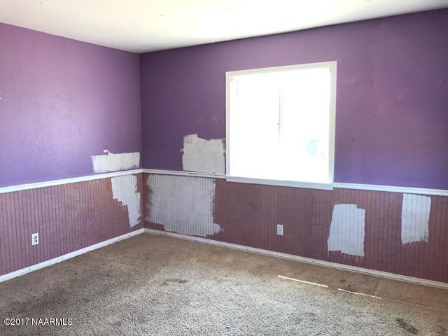 201 Elk Road Page, AZ 86040 - Photo 15 of 25 044-014986 bedroom2(3)