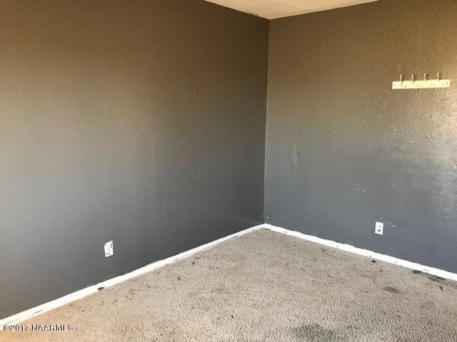 201 Elk Road Page, AZ 86040 - Photo 17 of 25 044-014986 bedroom3(2)