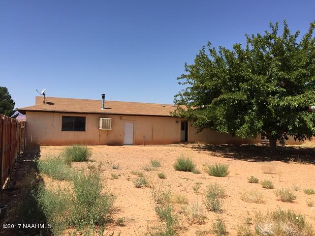 201 Elk Road Page, AZ 86040 - Photo 24 of 25 044-014986 back of house