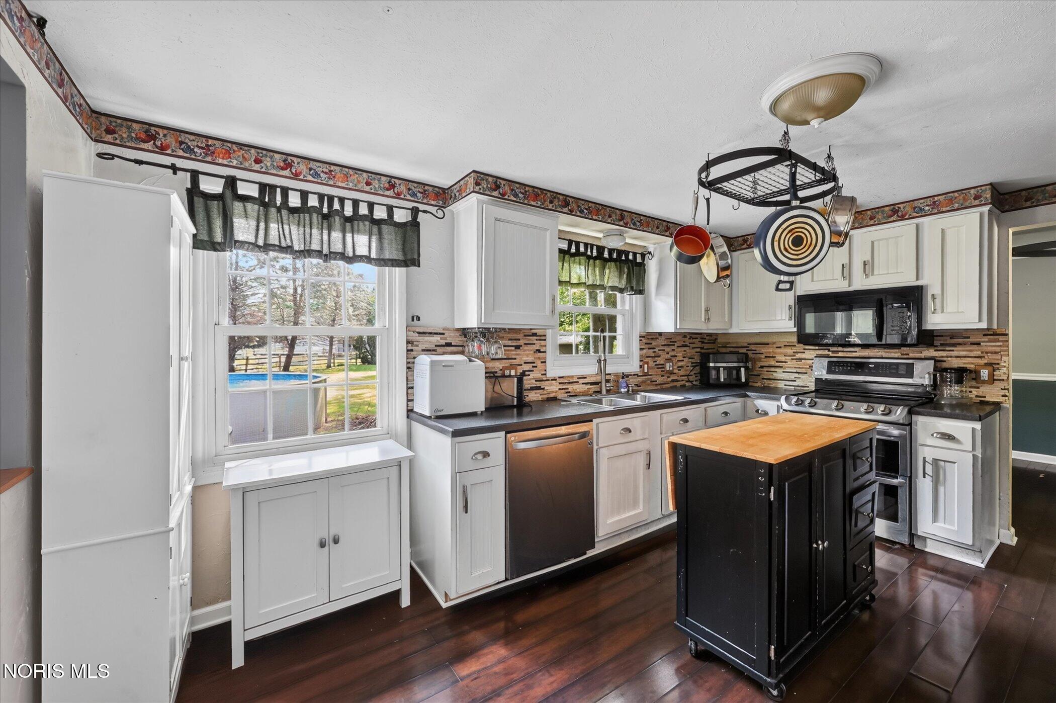 6549 Millbrook Road Maumee, OH 43537 - Photo 10 of 45 Gallery Image 10