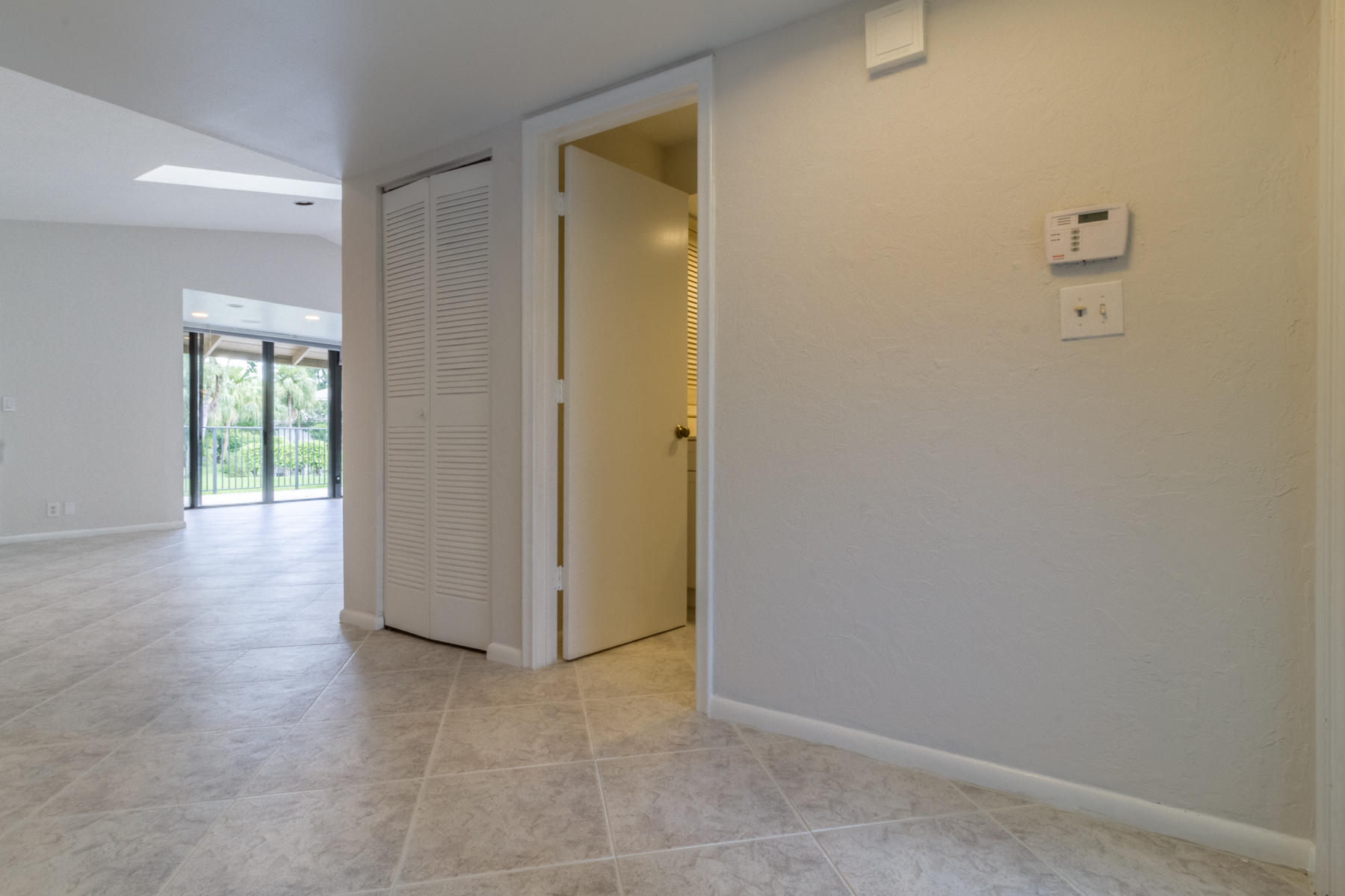 19425 Waters Reach Trail, Unit 904 Boca Raton, FL 33434 - Photo 15 of 49 Entry Way