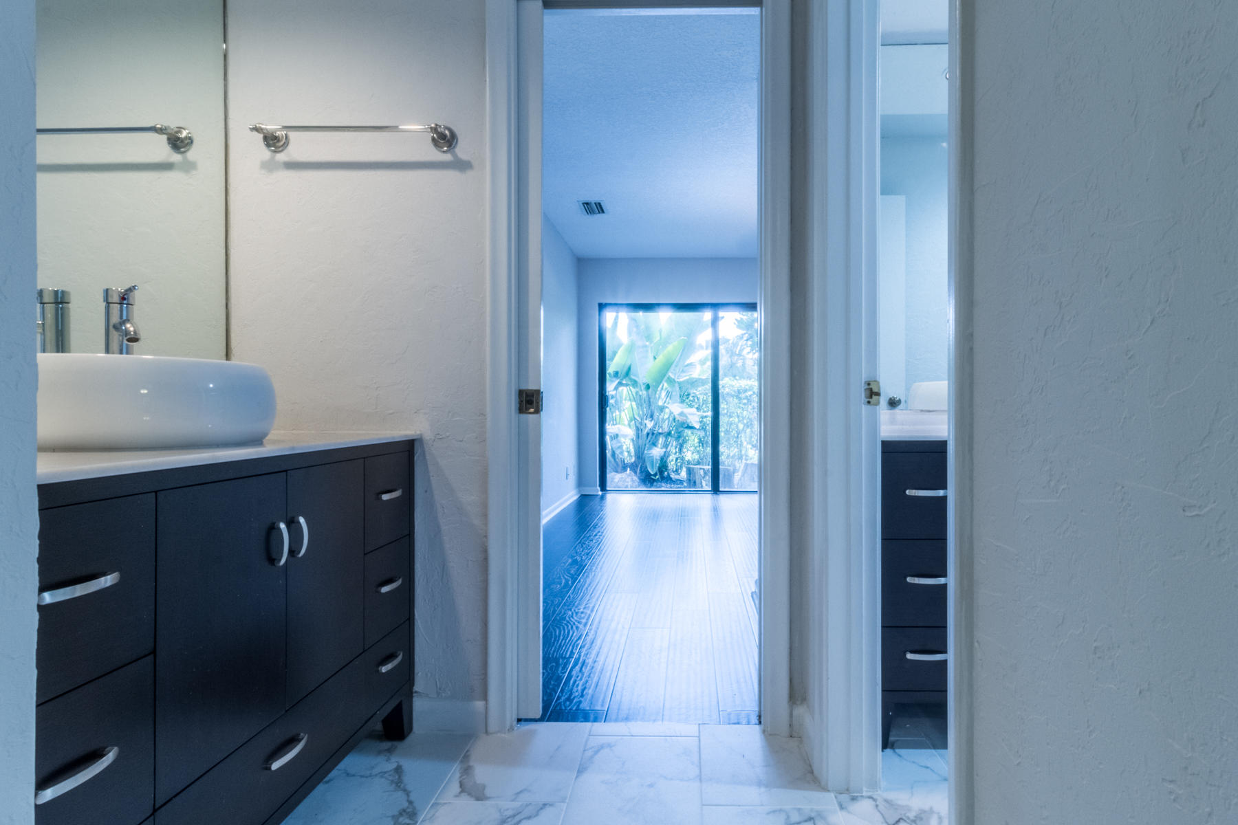 19425 Waters Reach Trail, Unit 904 Boca Raton, FL 33434 - Photo 21 of 49 Jack & Jill Bath