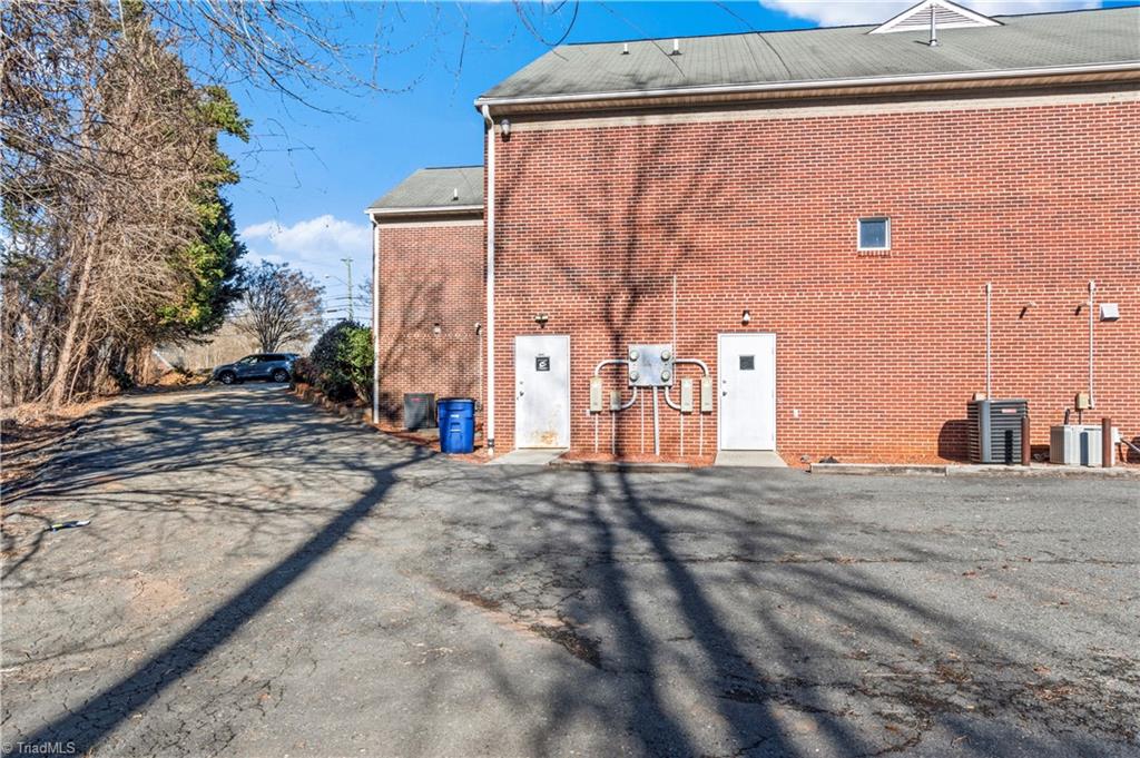 2910 Reynolda Road Winston-Salem, NC 27106 - Photo 24 of 24 Gallery Image 24
