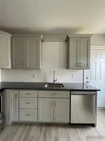 $1,295 | 355 Plymouth Avenue, Buffalo, NY 14213