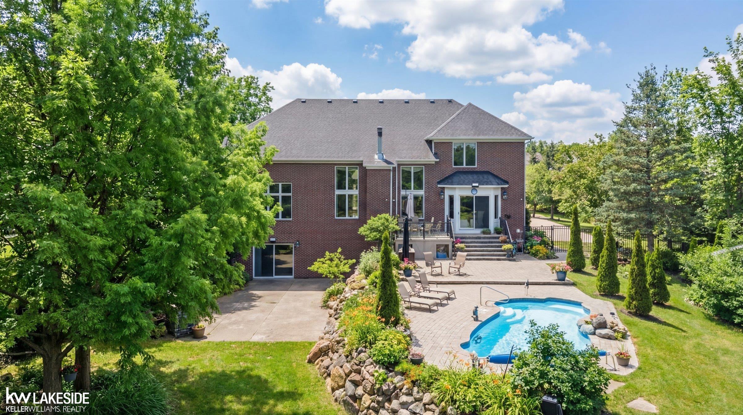 6120 Evanswood Road Troy, MI 48085 - Photo 3 of 63