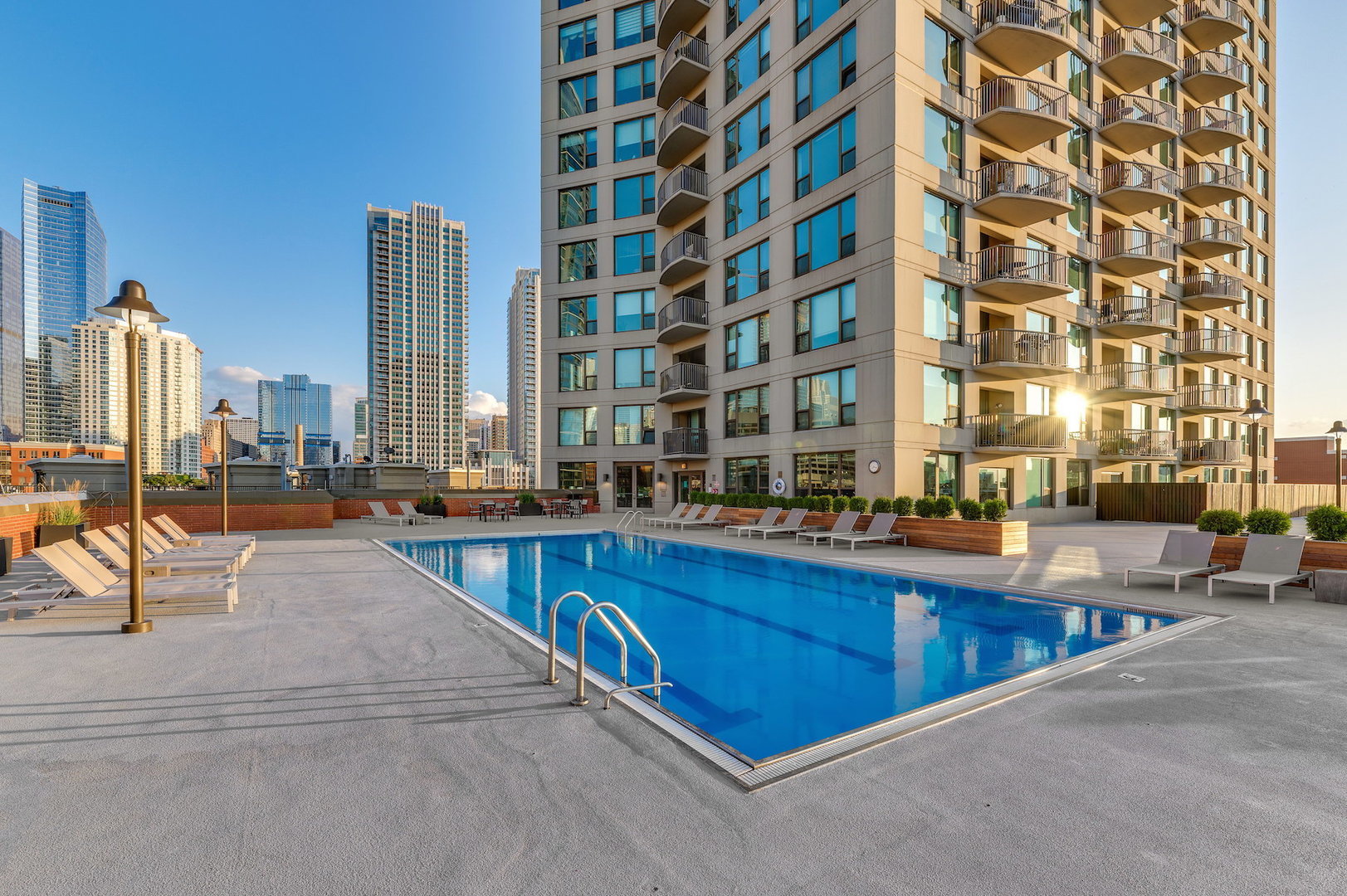 501 North Clinton Street, Unit 2302 Chicago, IL 60654 - Photo 6 of 20 a view of a swimming pool with outdoor seating