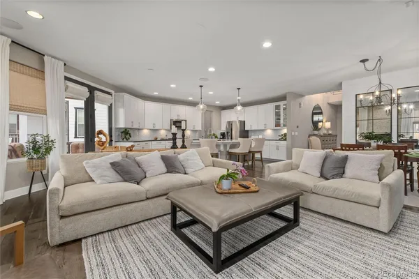 $899,900 | 10045 Tall Oaks Street, Parker, CO 80134