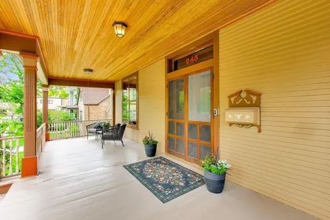 $1,250,000 | 245 North Kenilworth Avenue, Oak Park, IL 60302