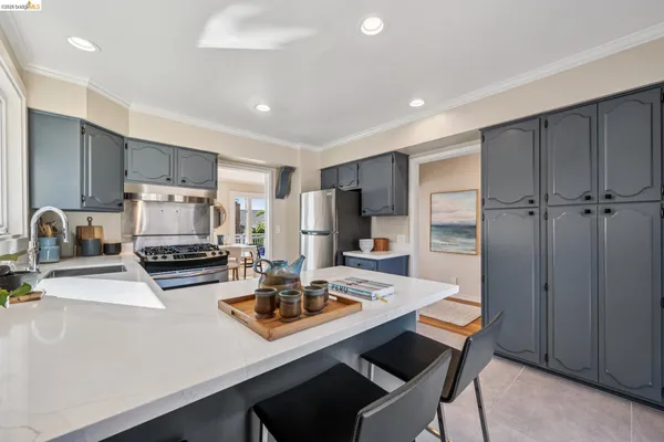 $1,250,000 | 290 Colgate Avenue, Kensington, CA 94708