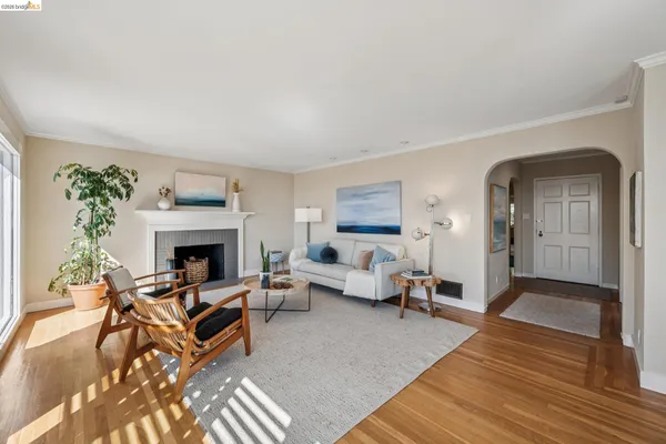 $1,250,000 | 290 Colgate Avenue, Kensington, CA 94708