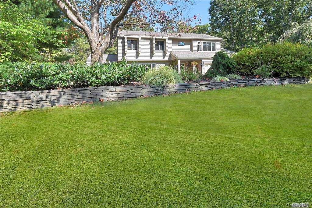 9 Watermill Way Ridge, NY 11961 - Photo 1 of 1 Gallery Image 1
