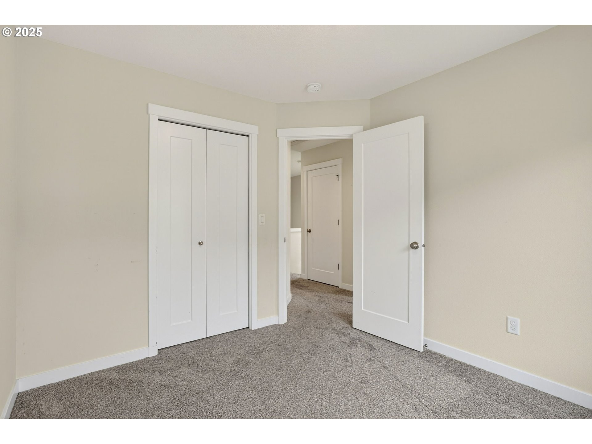 464 Northeast 3rd Avenue Canby, OR 97013 - Photo 24 of 28 a view of an empty room